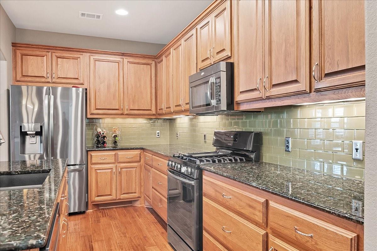 4332 Teravista Club Dr 18 Property Photo 9