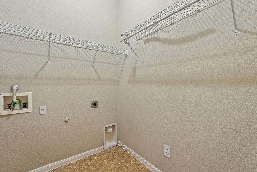 2217 Westfalian Trl Property Photo 9