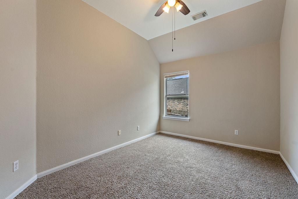 2217 Westfalian Trl Property Photo 12