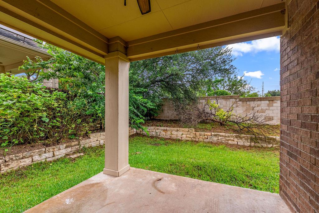 2217 Westfalian Trl Property Photo 18