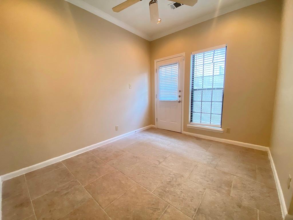 1307 Kinney Ave #161 Property Photo 11