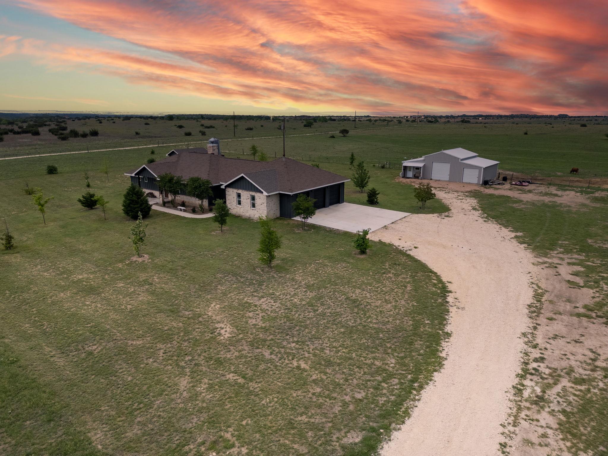 2498 County Road 2109 Property Photo