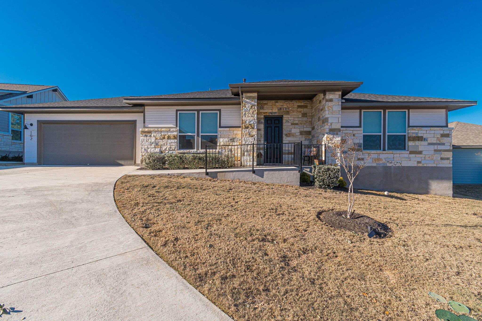 105 Ace Ln Property Photo 1