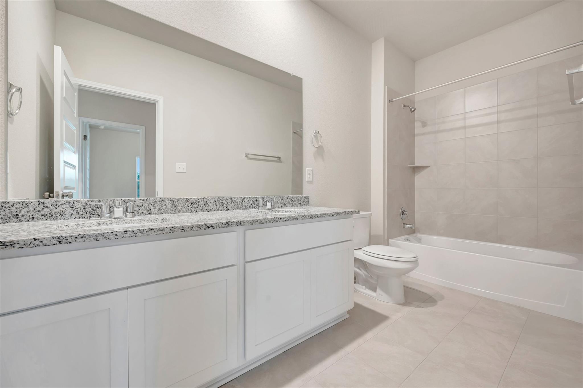 20008 Schatz Way Property Photo 24