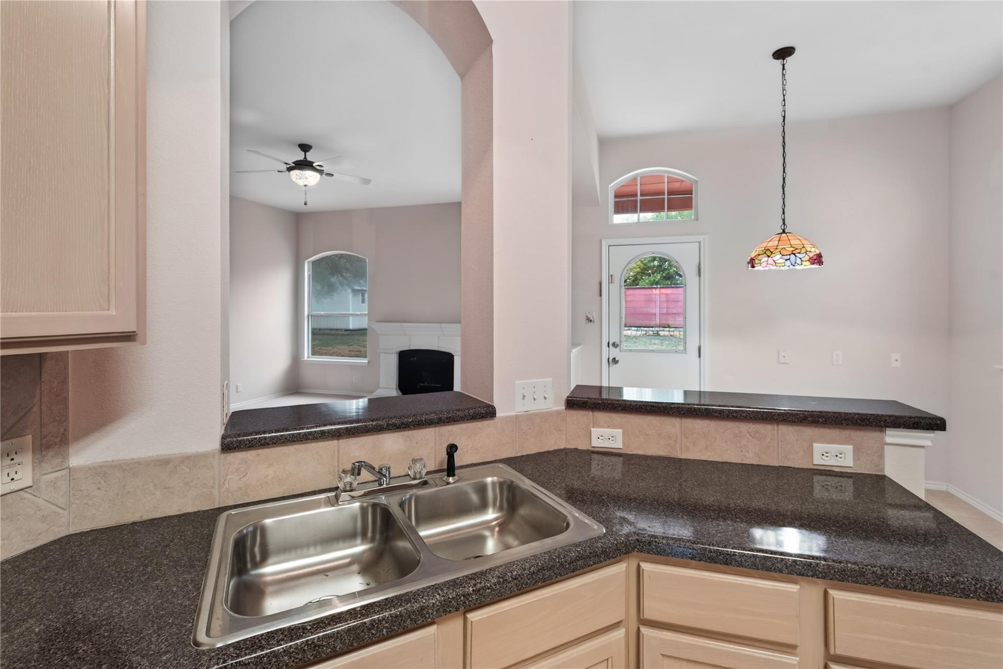 8700 Neider Dr Property Photo 8