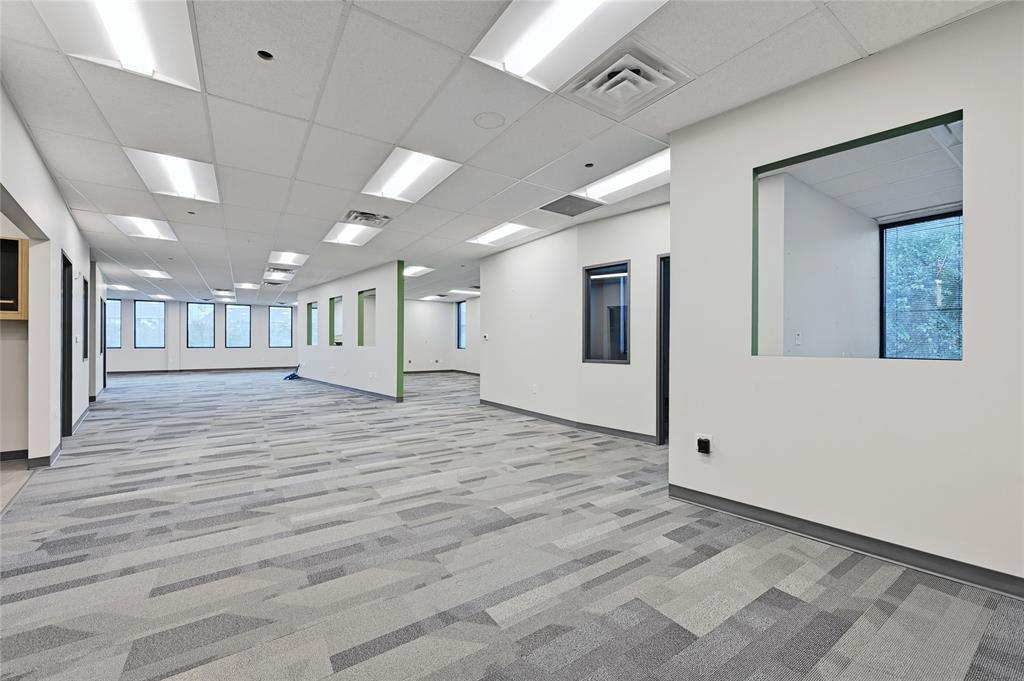 8001 Centre Park Dr #120 Property Photo 18