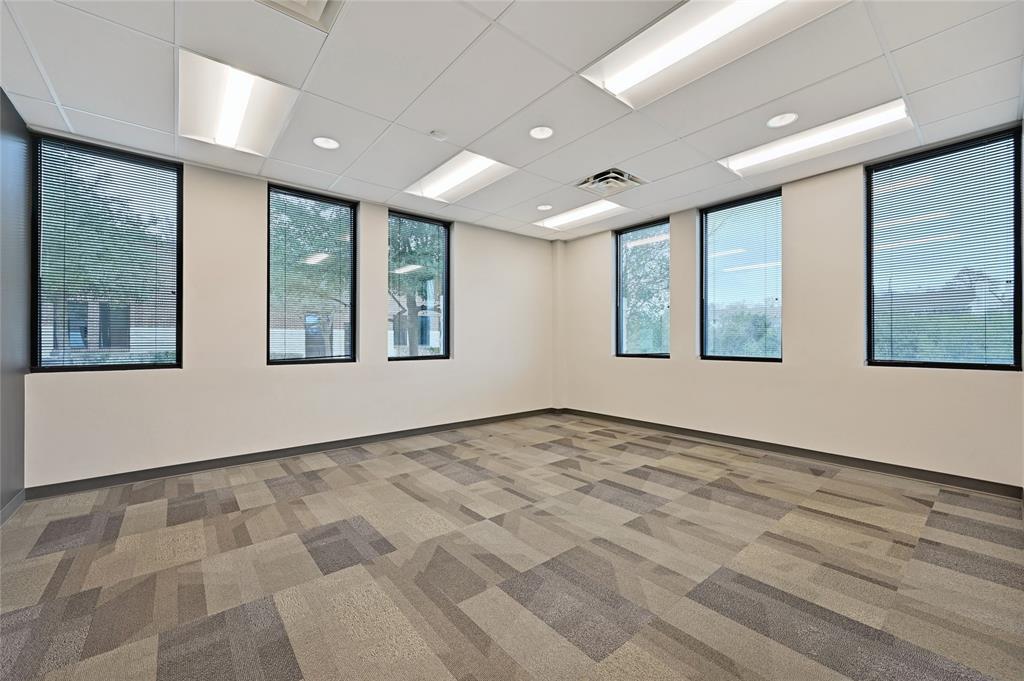 8001 Centre Park Dr #120 Property Photo 25