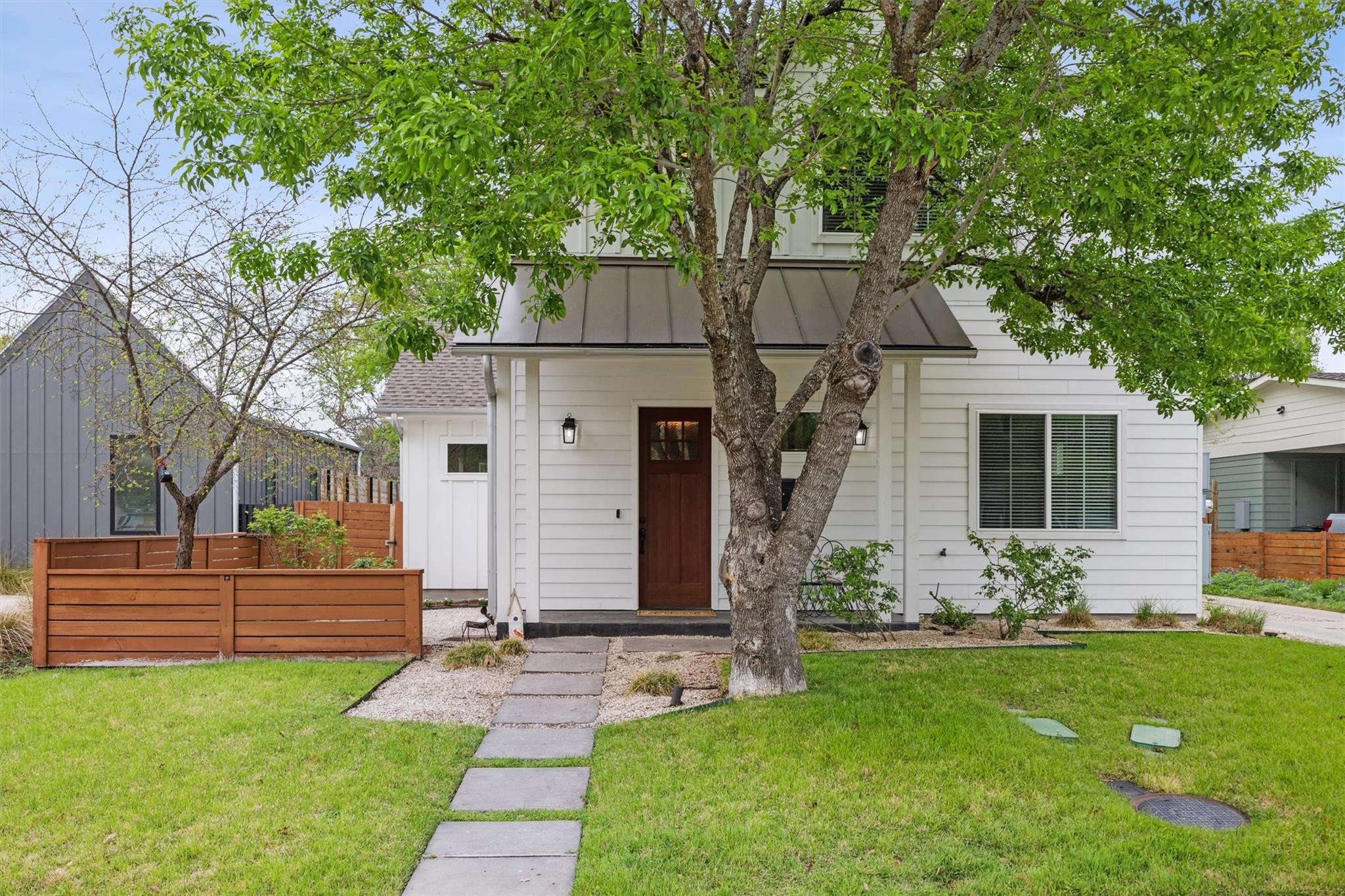 1506 Payne Ave Condo Real Estate Listings Main Image