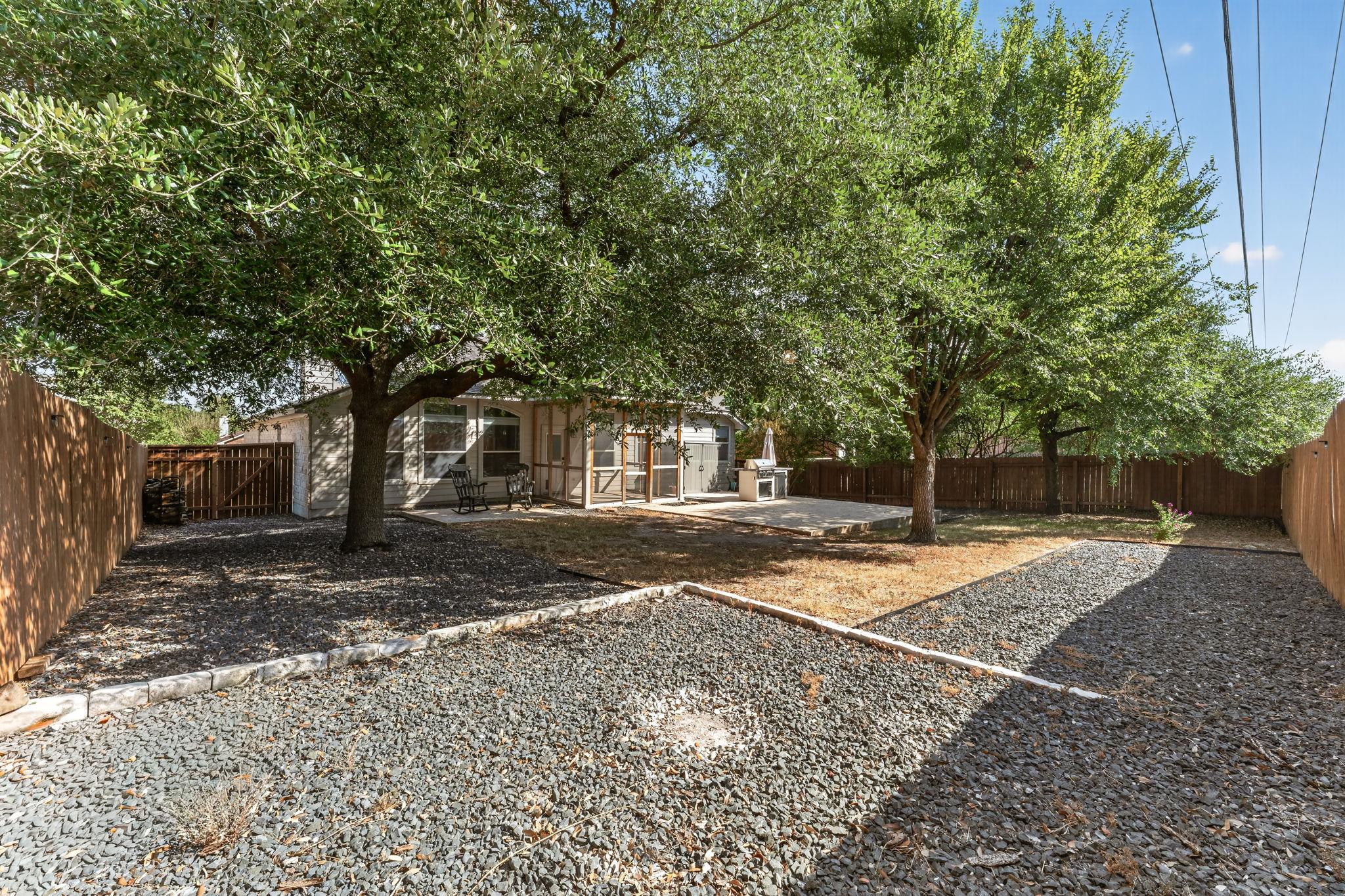1004 Applerock None Property Photo 38
