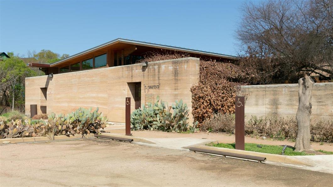 1224 Scenic Green Loop Property Photo 7