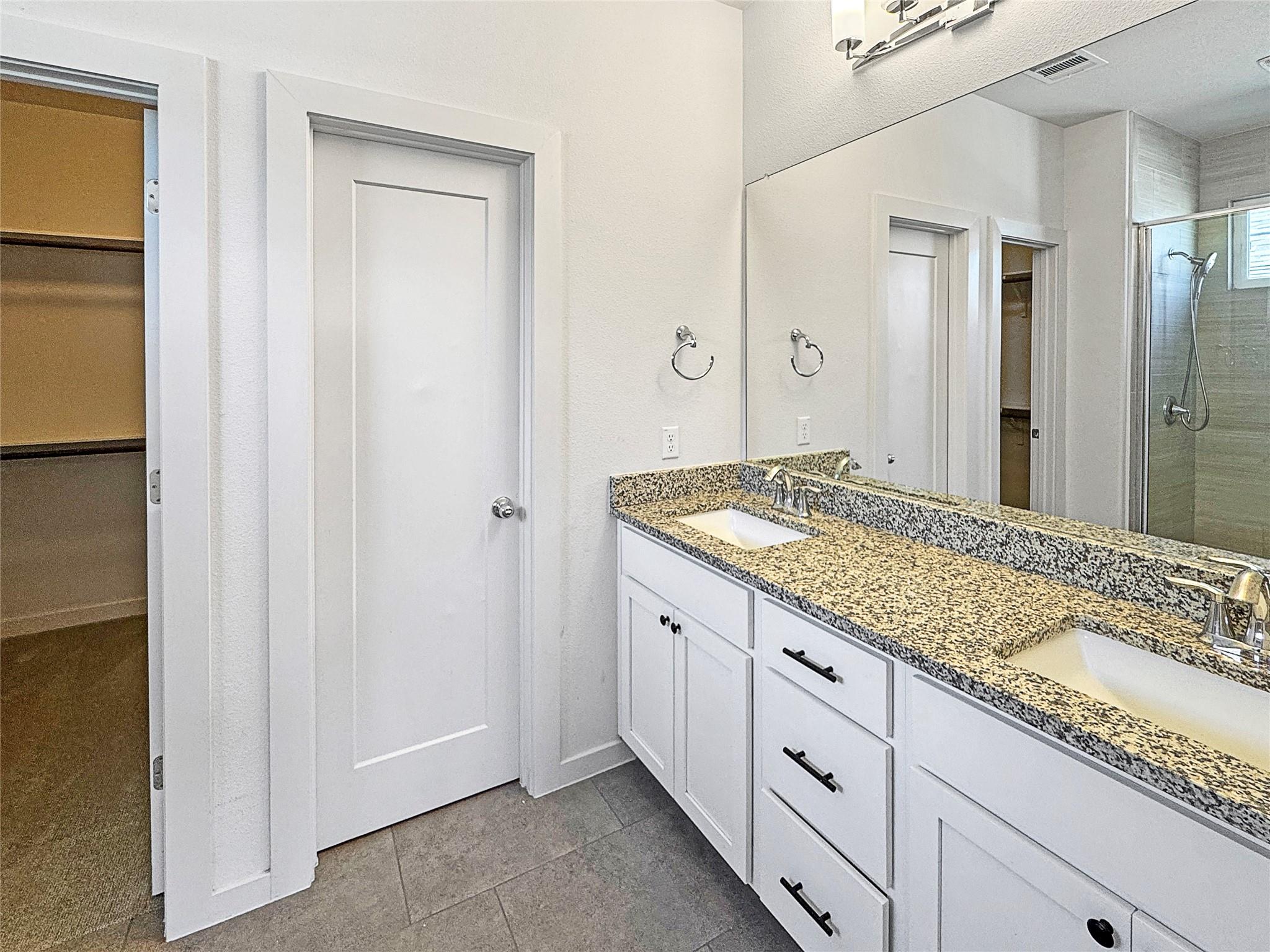 1245 Westborough Ln Property Photo 23