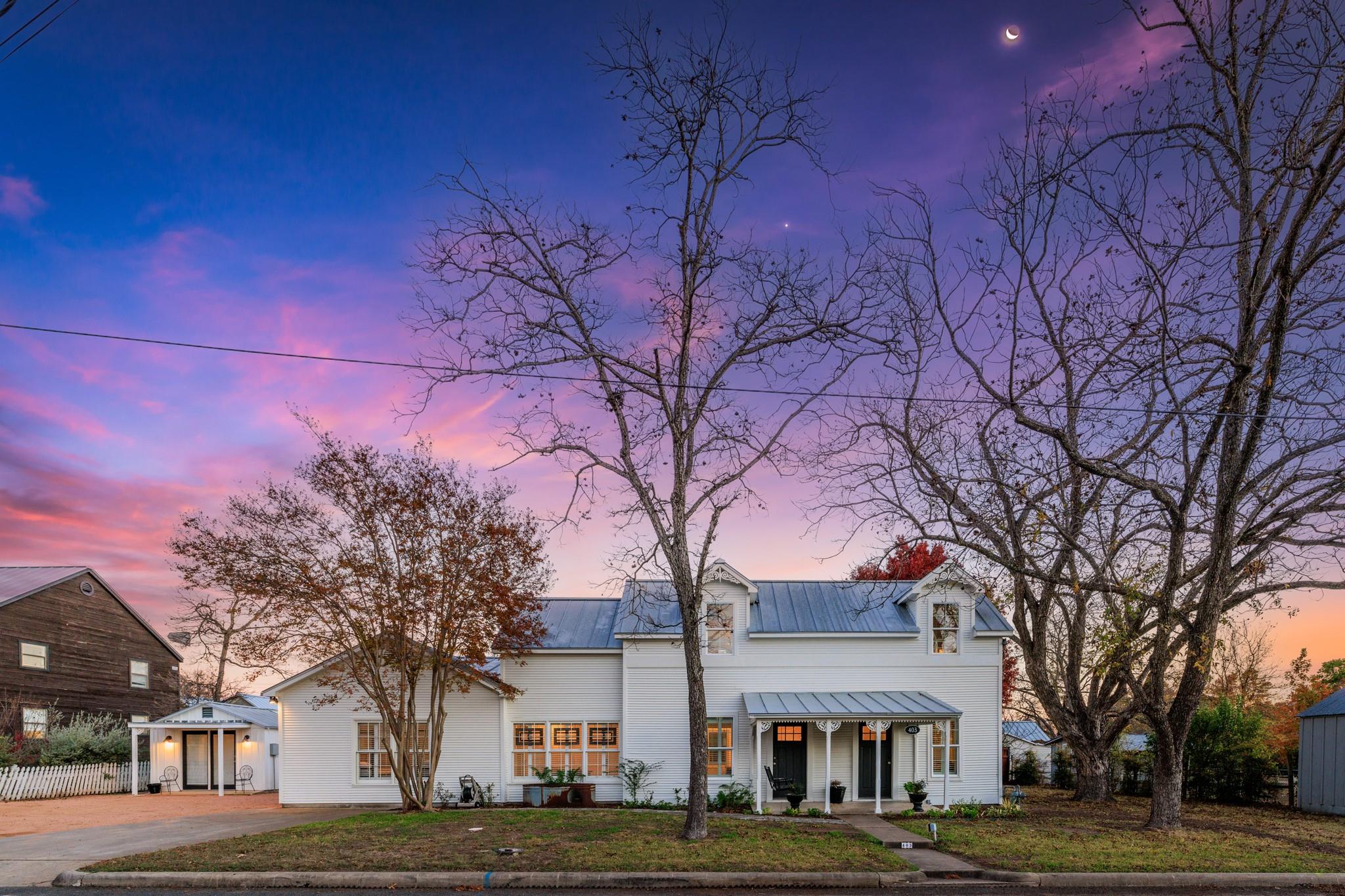 403 N Pecan St Property Photo