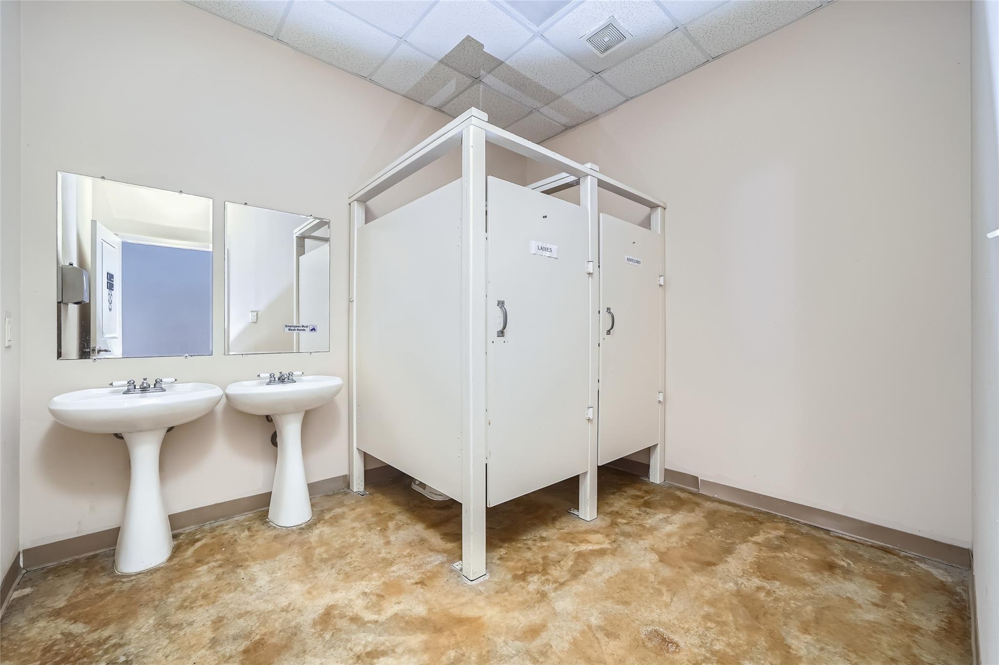 5256-5258 Bell Springs Rd Property Photo 14
