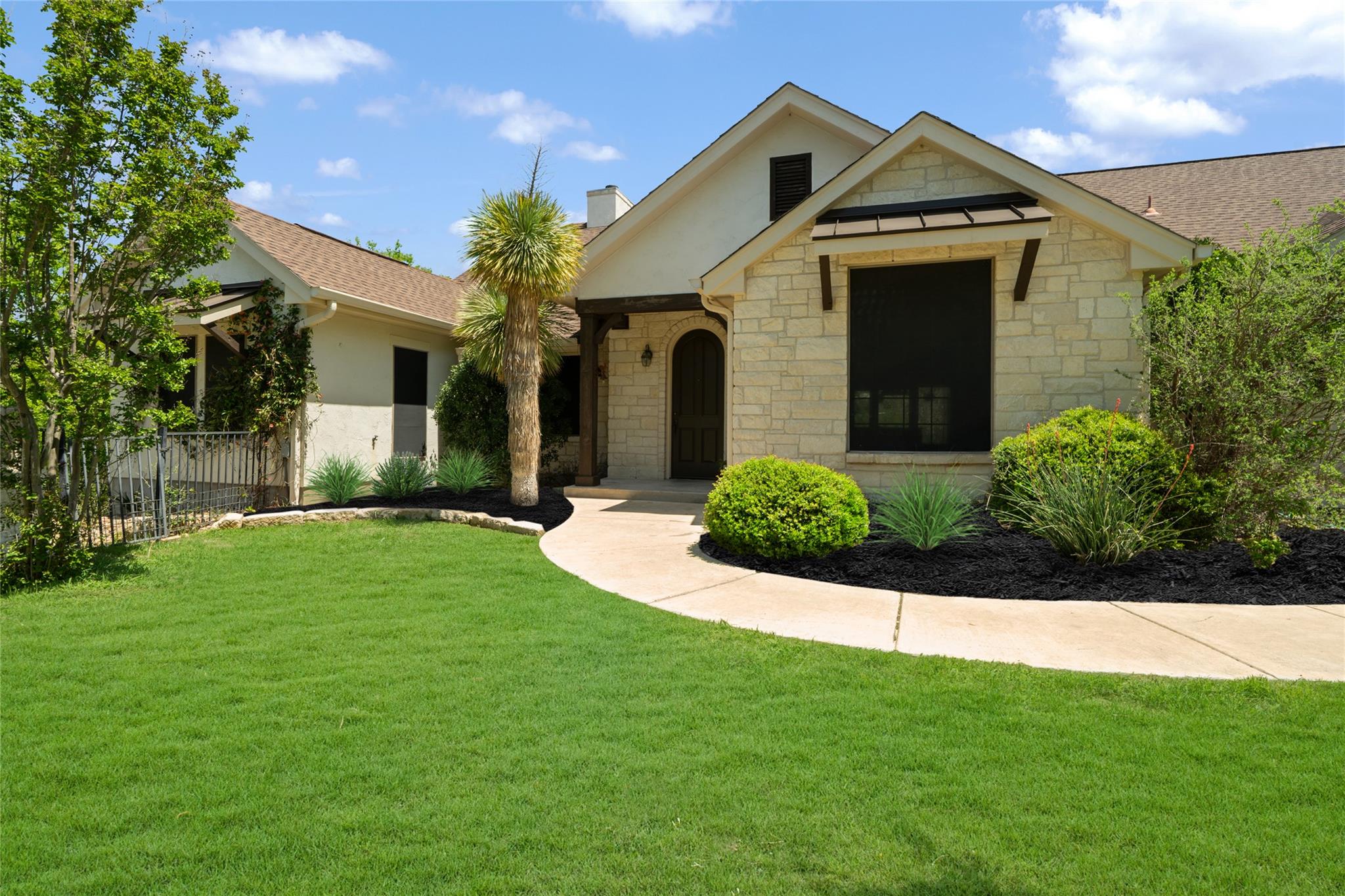 170 Echo Canyon Dr Property Photo