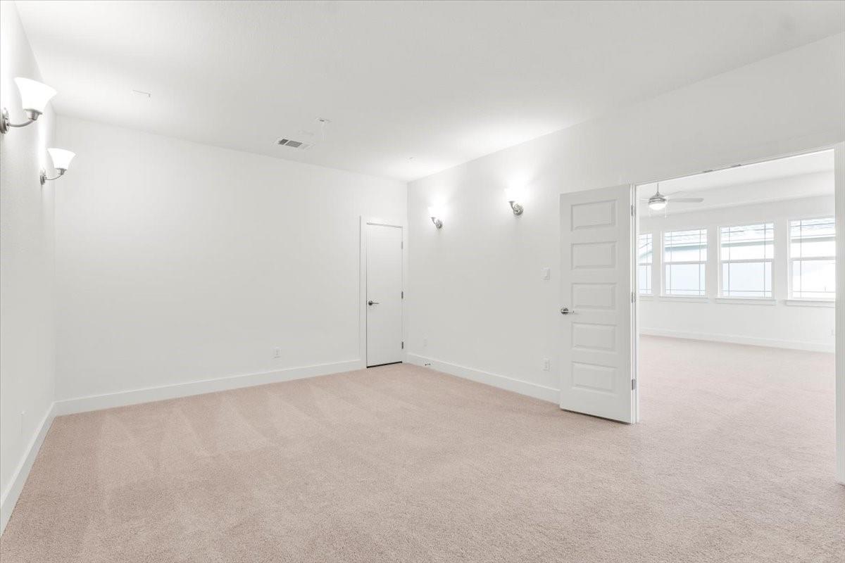 205 Olivia Dr Property Photo 12