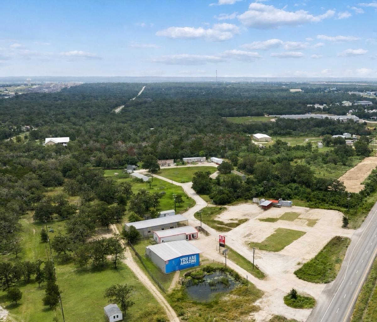 1360 71 Hwy W Property Photo 7