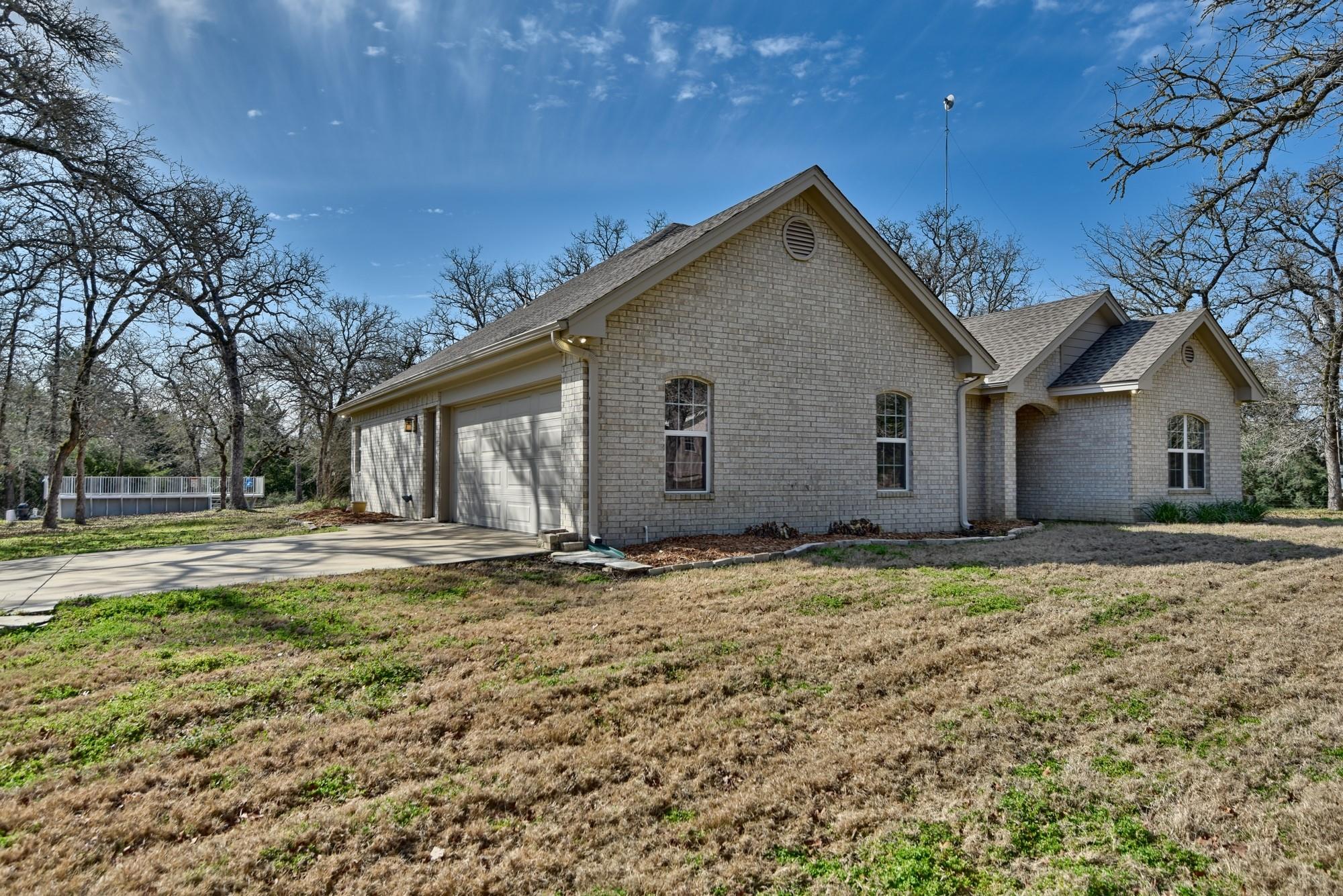 3140 County Road 405 Property Photo
