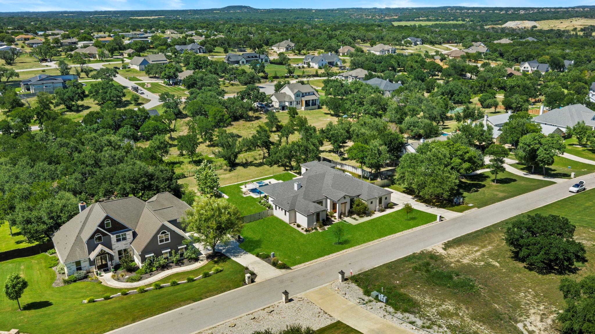 105 Taylor Creek Way Property Photo 2