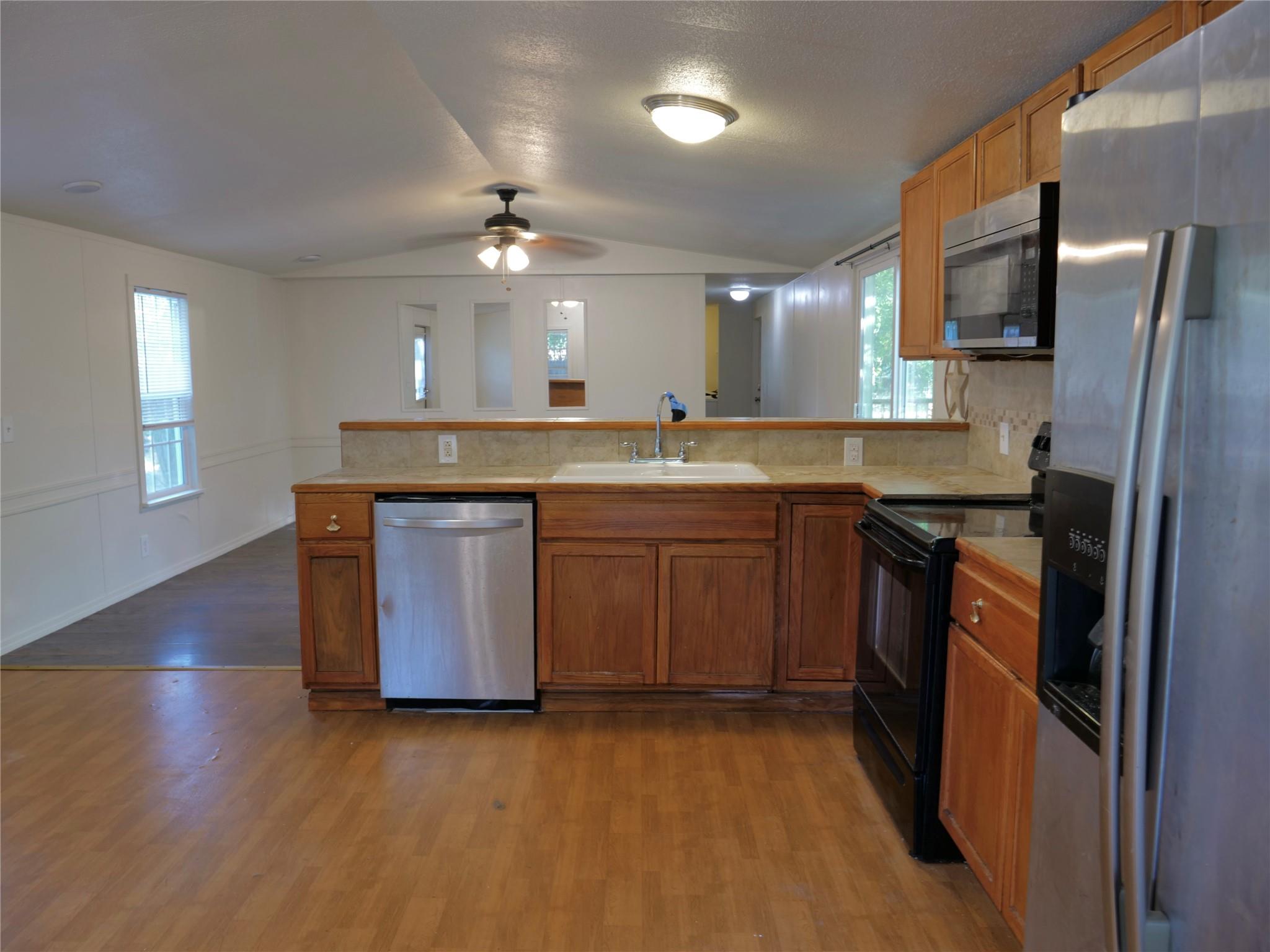 1504 Citation Cir #a Property Photo 8