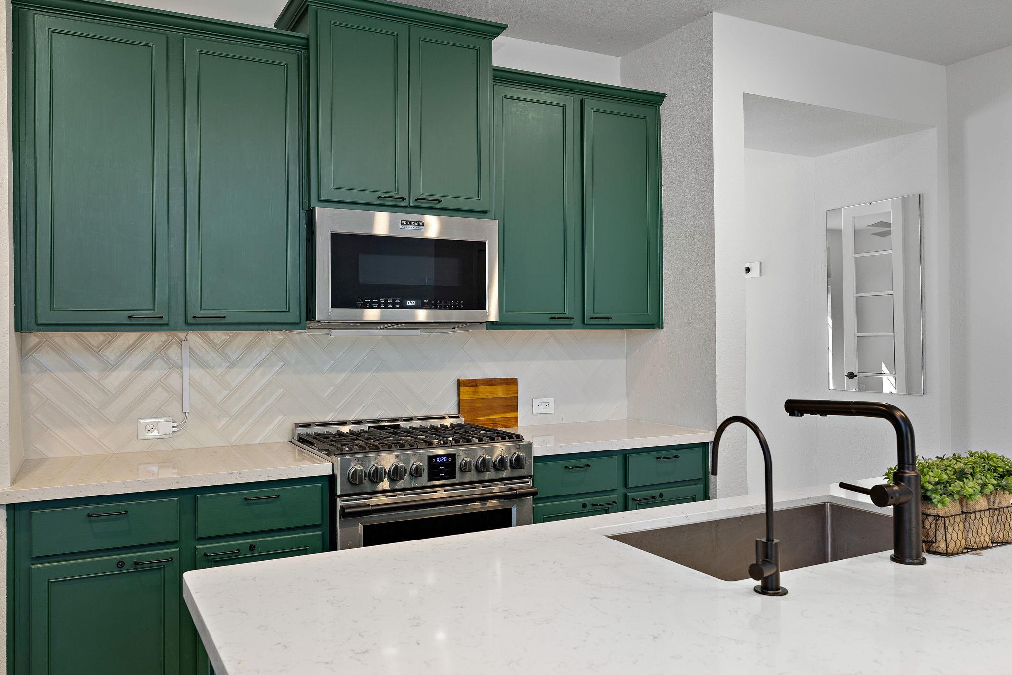 326 Smithsonian Ln Property Photo 9