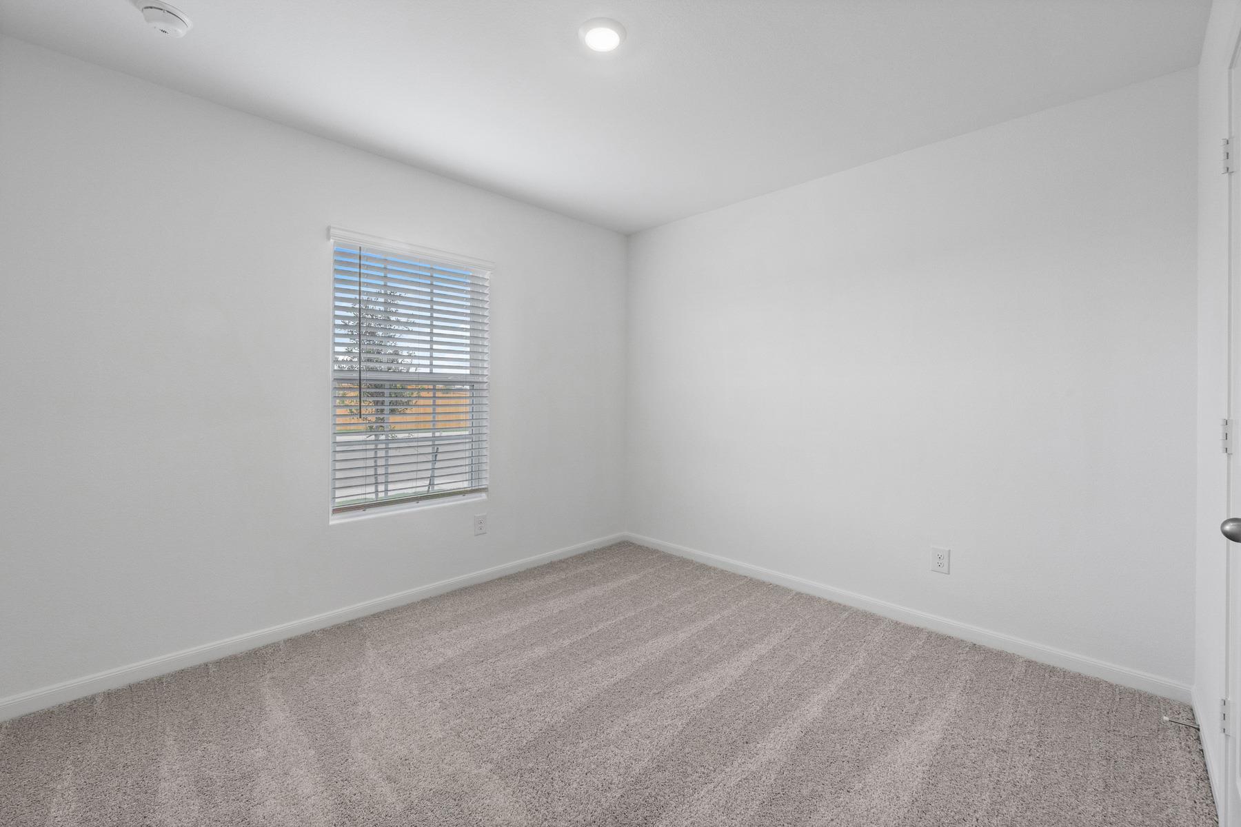 330 Low Pasture Trl Property Photo 9