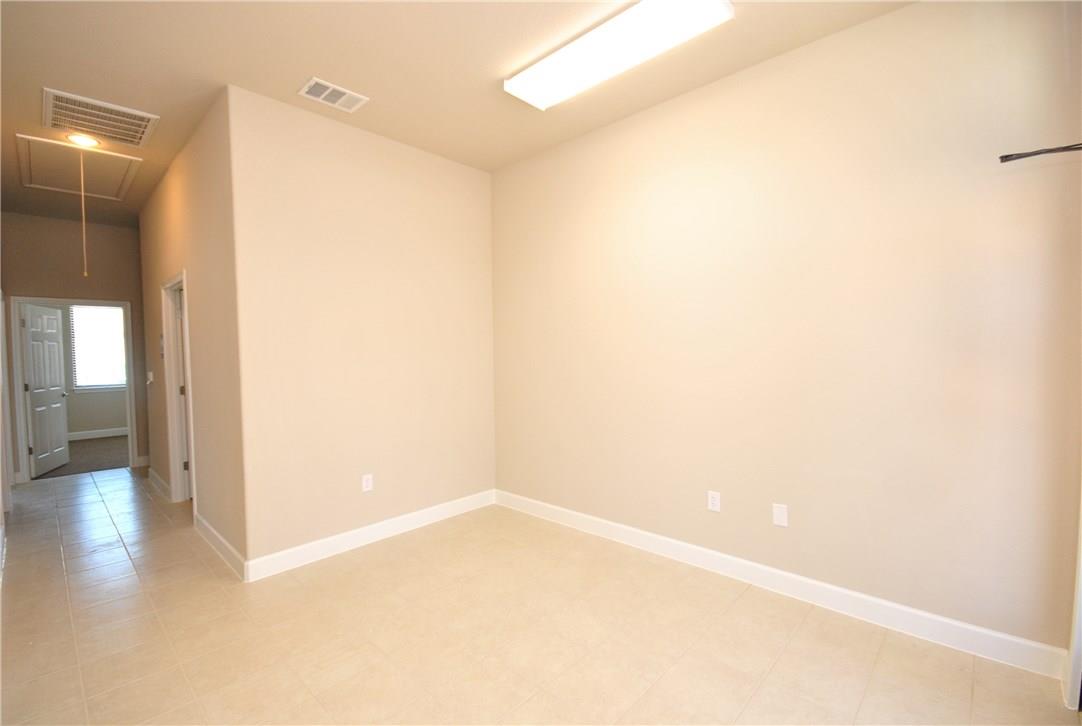 2911 S A.w. Grimes Blvd #760 Property Photo 6