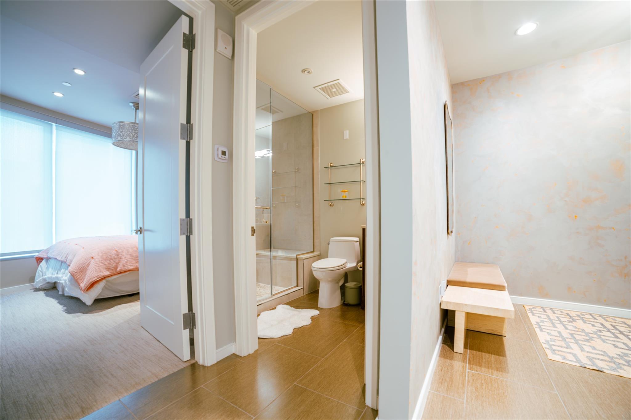 200 Congress Ave #11C Property Photo 1