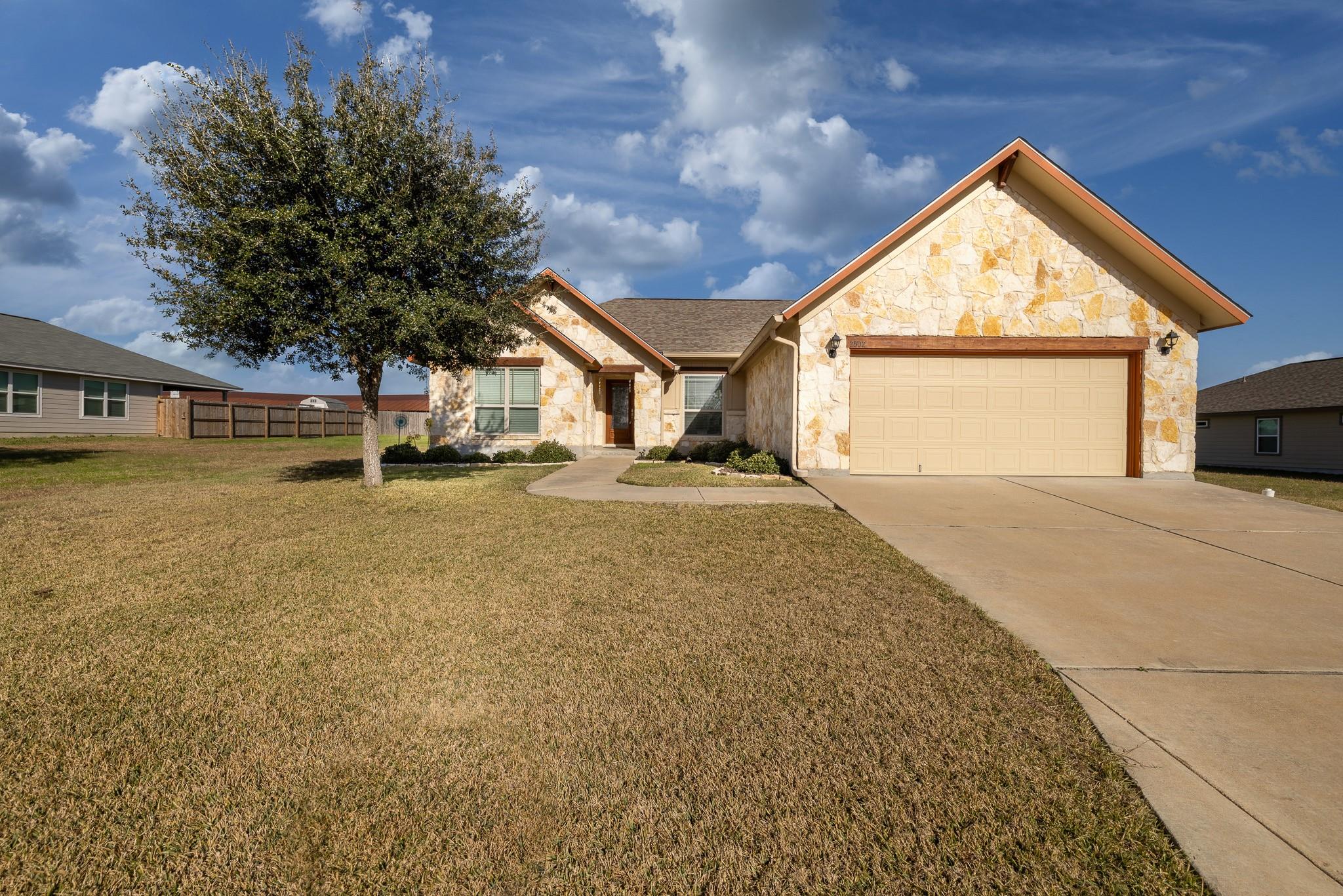 2502 Alamo St Property Photo