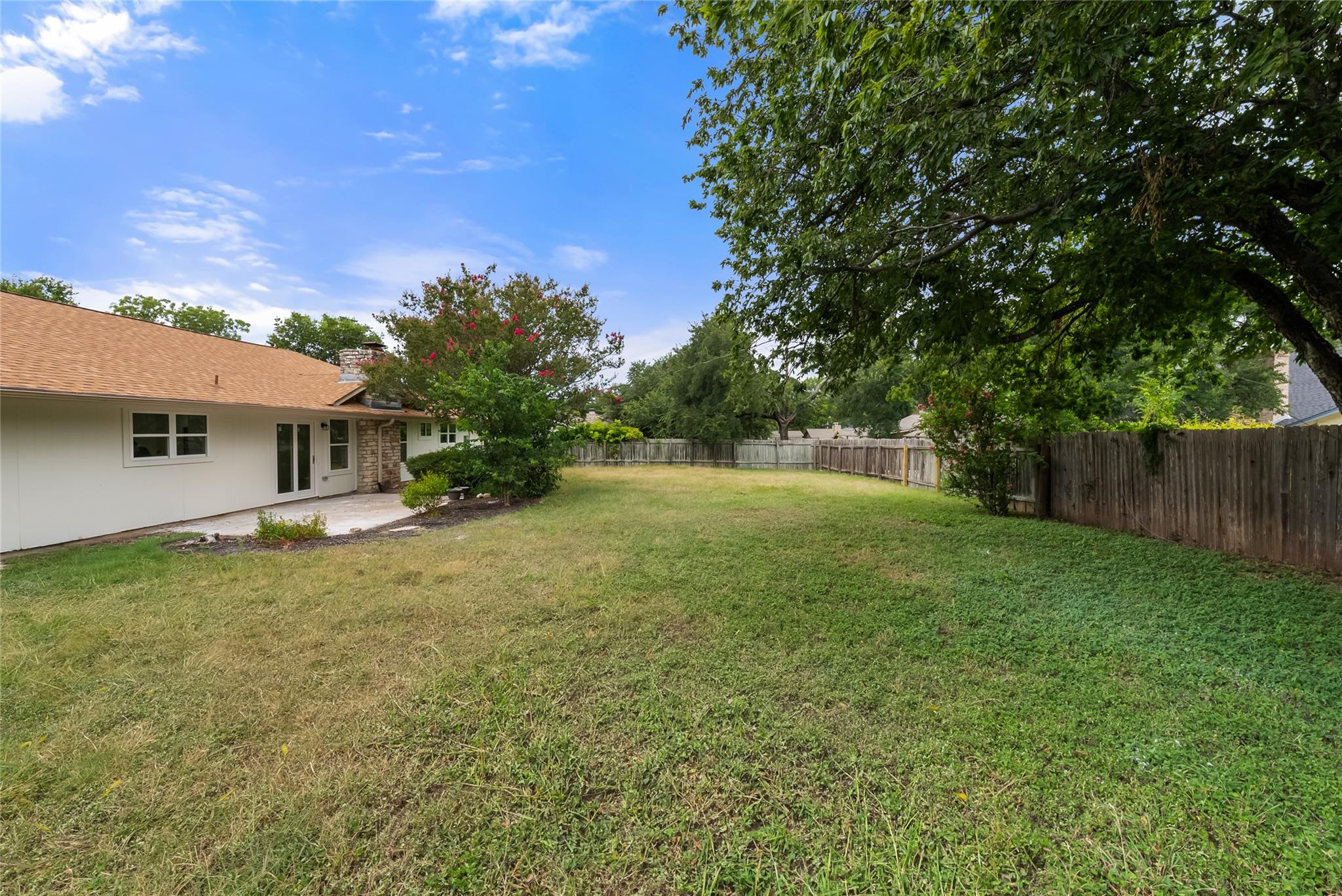 1403 Creekview Dr Property Photo 18