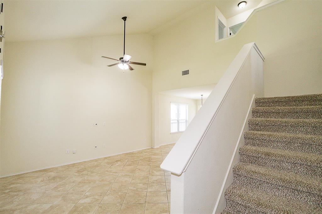 317 Noddy Rd Property Photo 2
