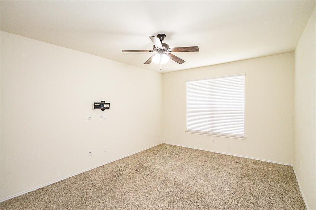 317 Noddy Rd Property Photo 8