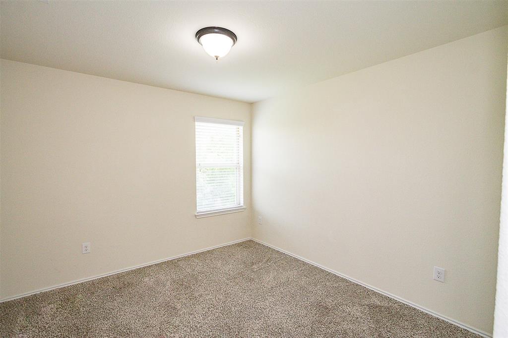 317 Noddy Rd Property Photo 14