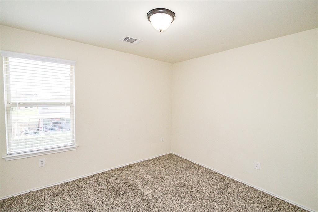 317 Noddy Rd Property Photo 16