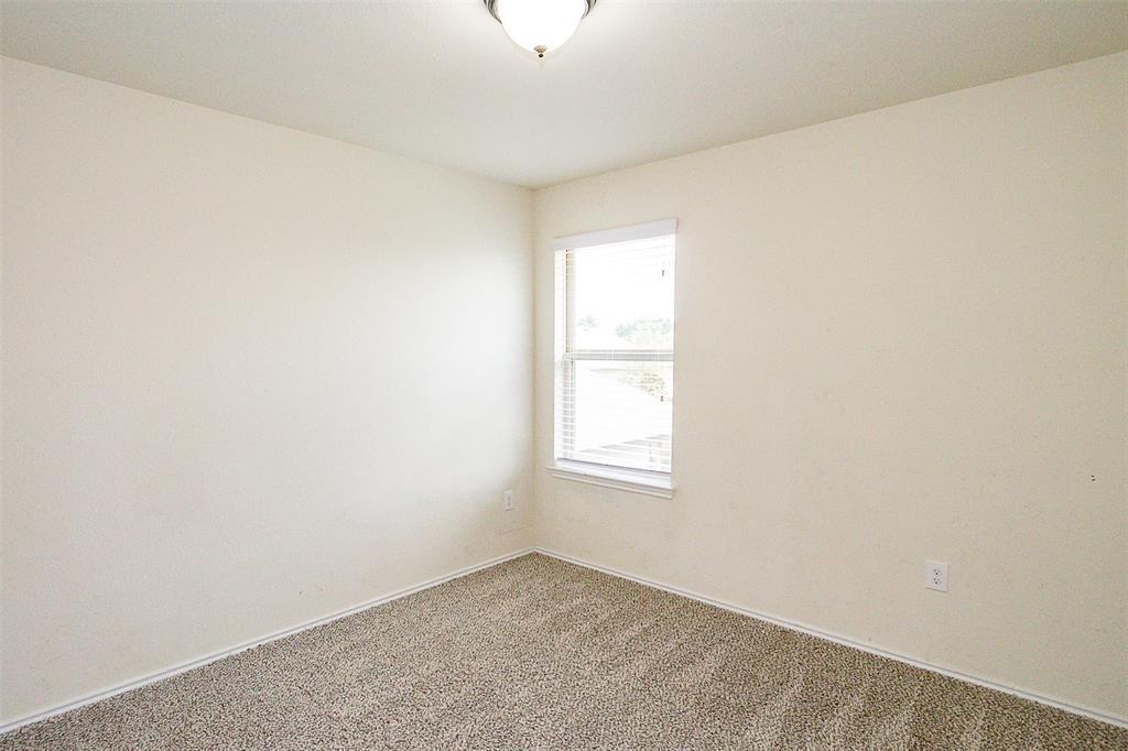 317 Noddy Rd Property Photo 17