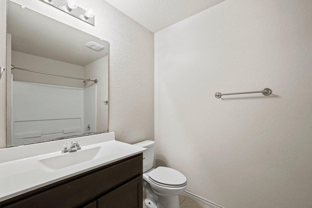172 Lake Gln Property Photo 10