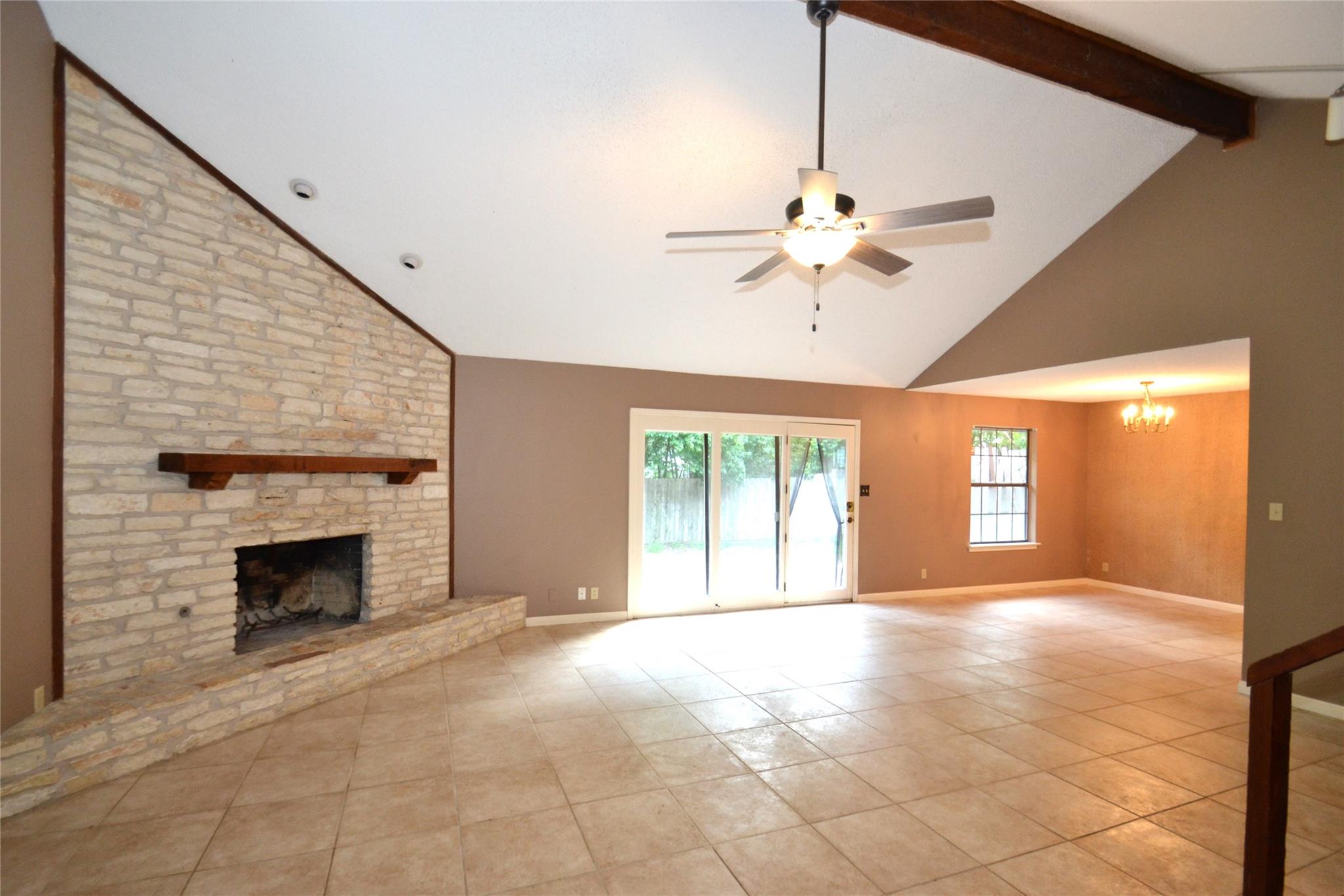 8833 Tallwood Dr Property Photo 3