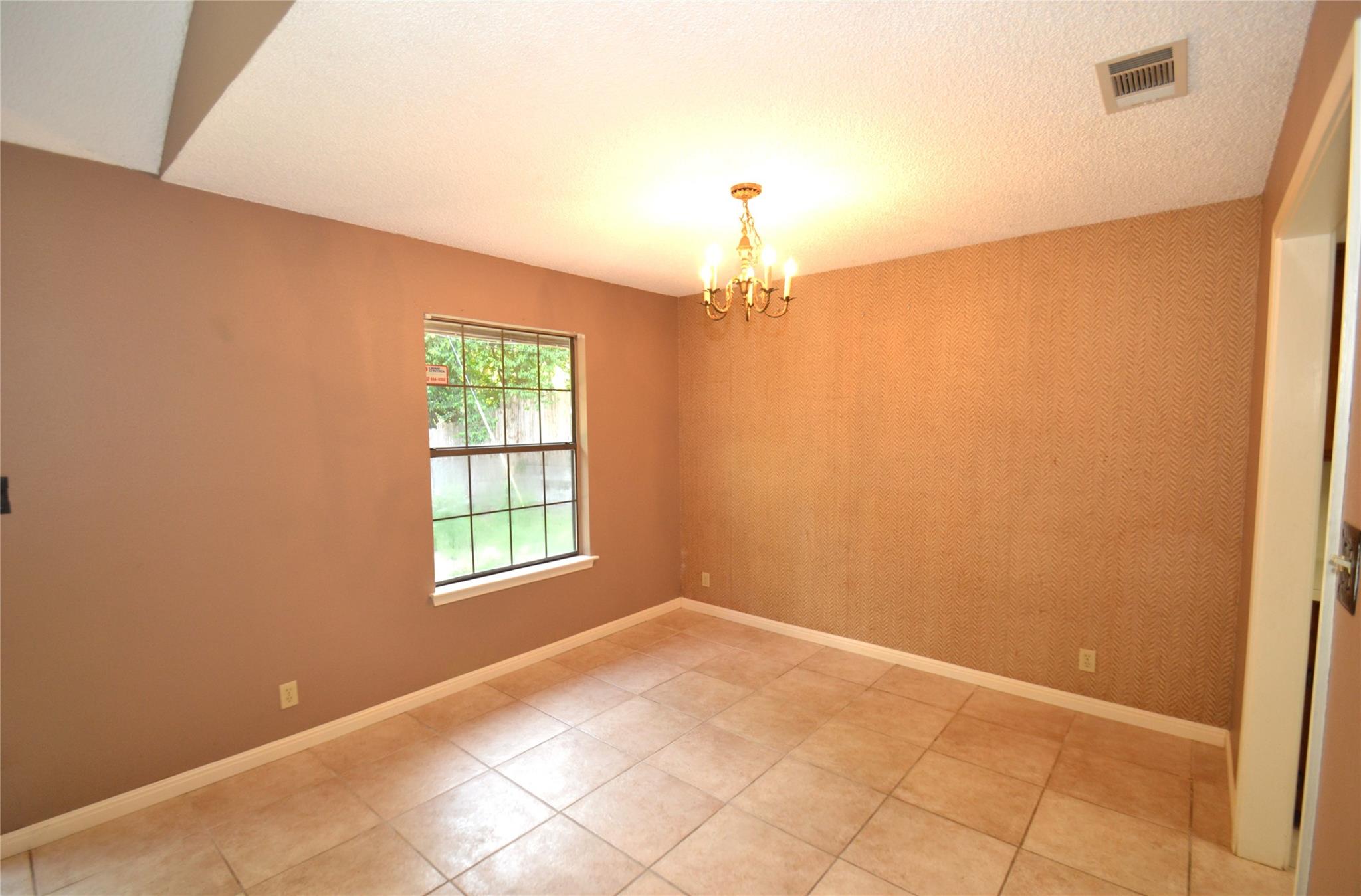8833 Tallwood Dr Property Photo 5