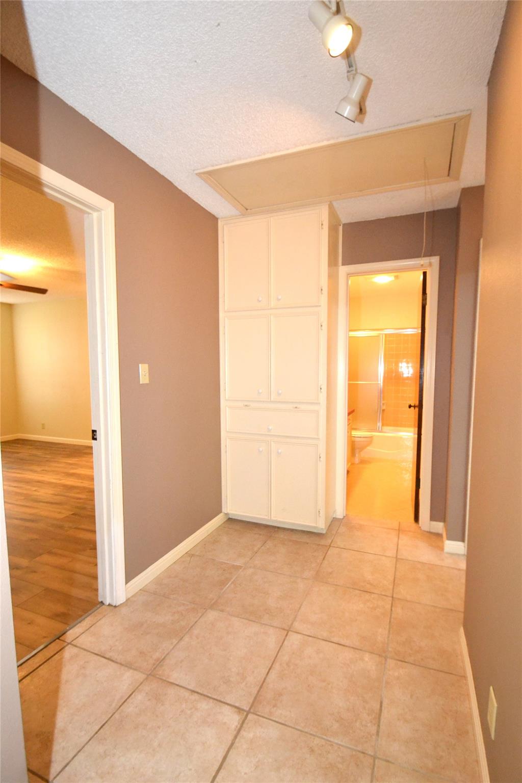 8833 Tallwood Dr Property Photo 13