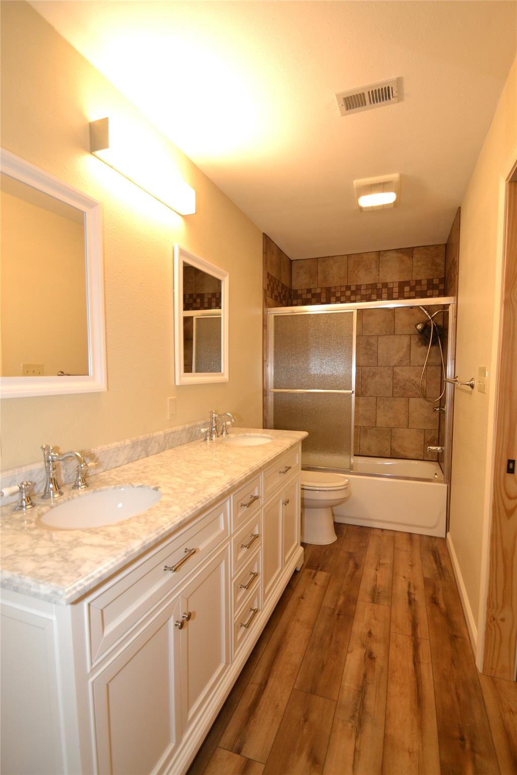 8833 Tallwood Dr Property Photo 15