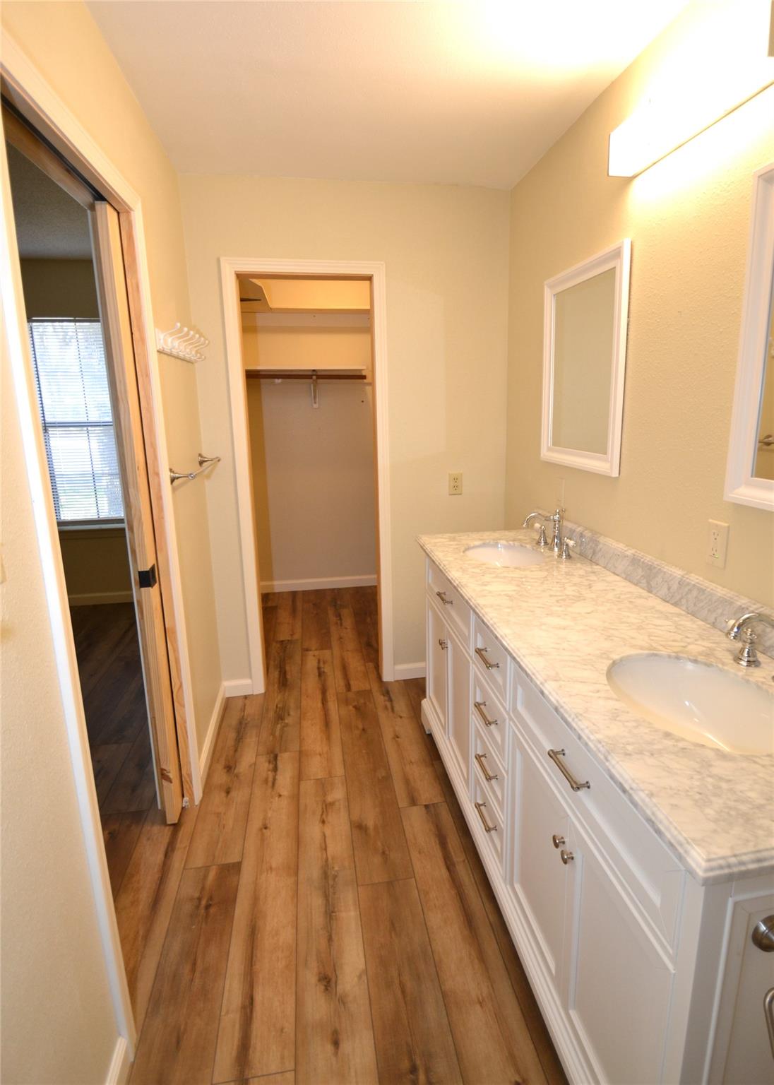8833 Tallwood Dr Property Photo 16