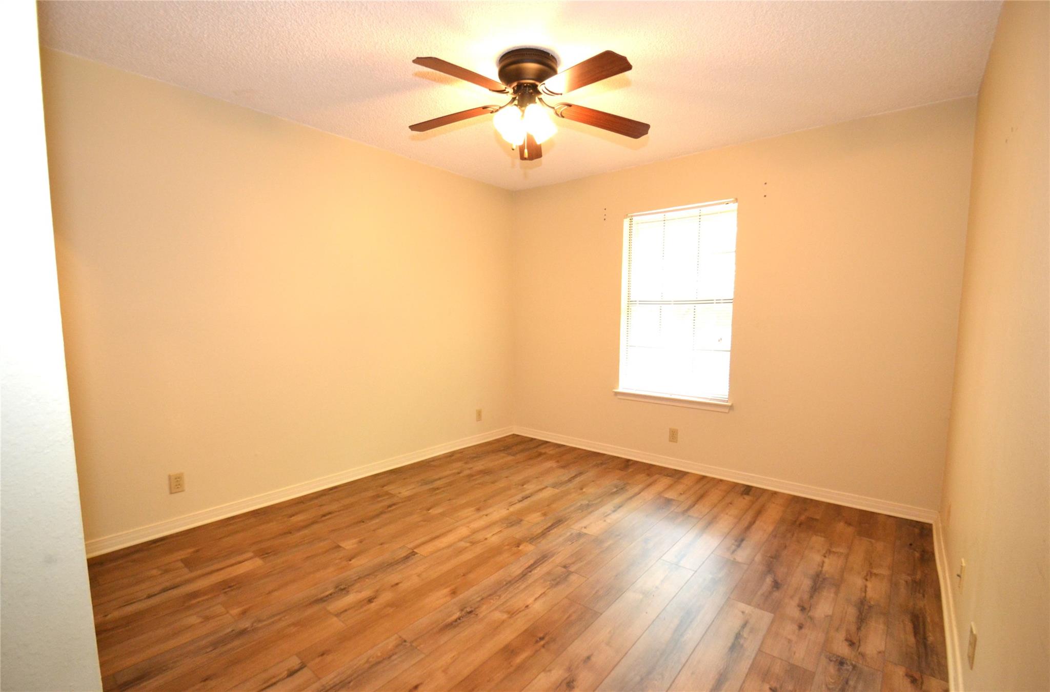 8833 Tallwood Dr Property Photo 20