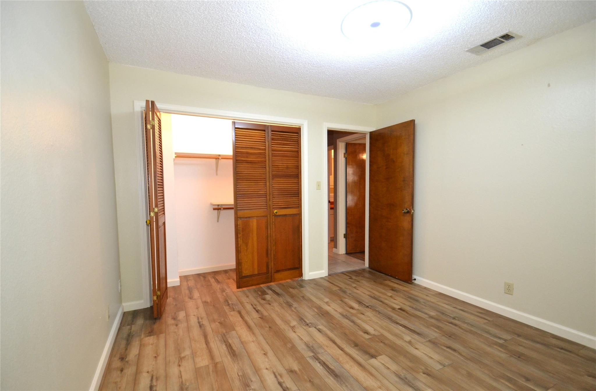 8833 Tallwood Dr Property Photo 23