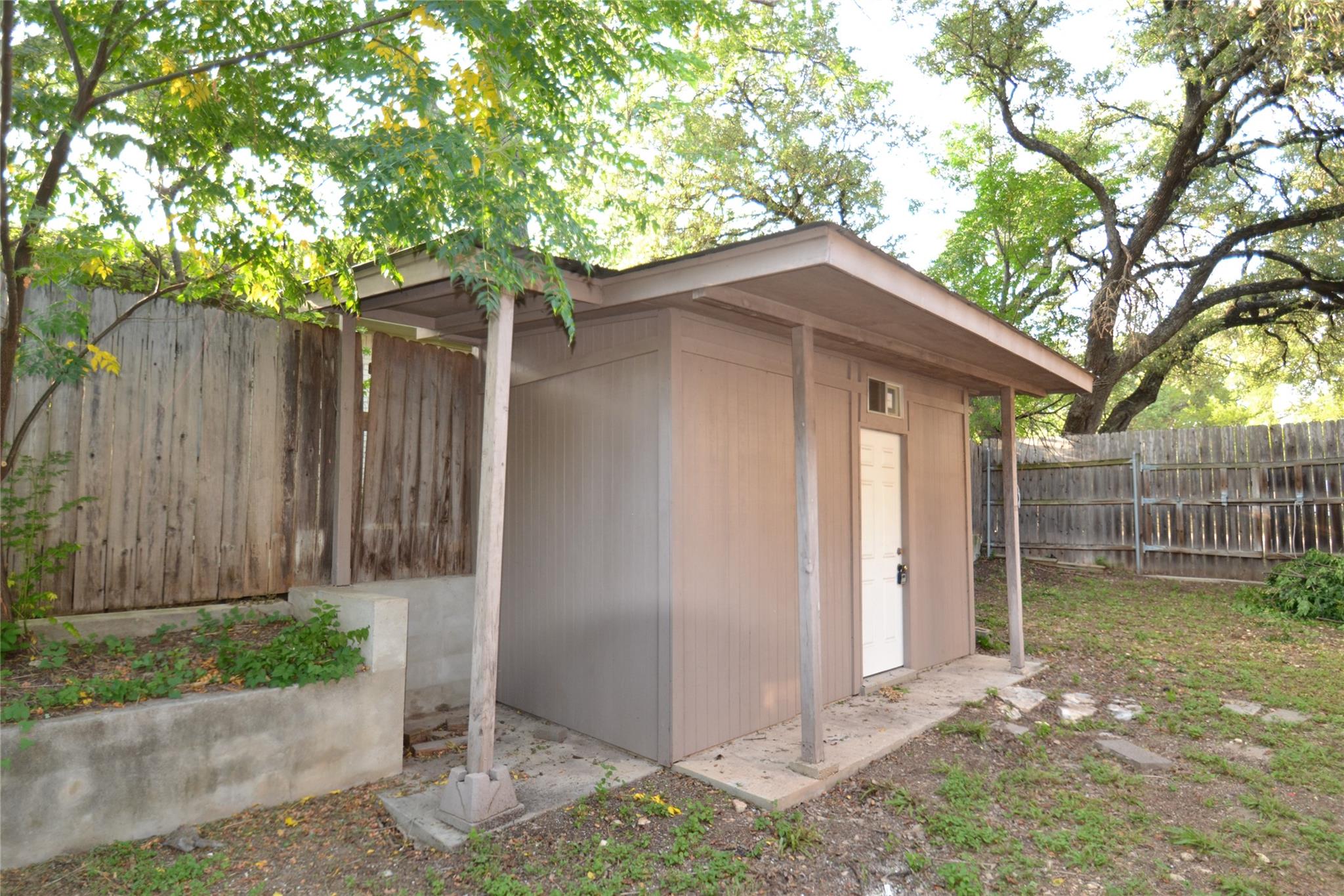 8833 Tallwood Dr Property Photo 32