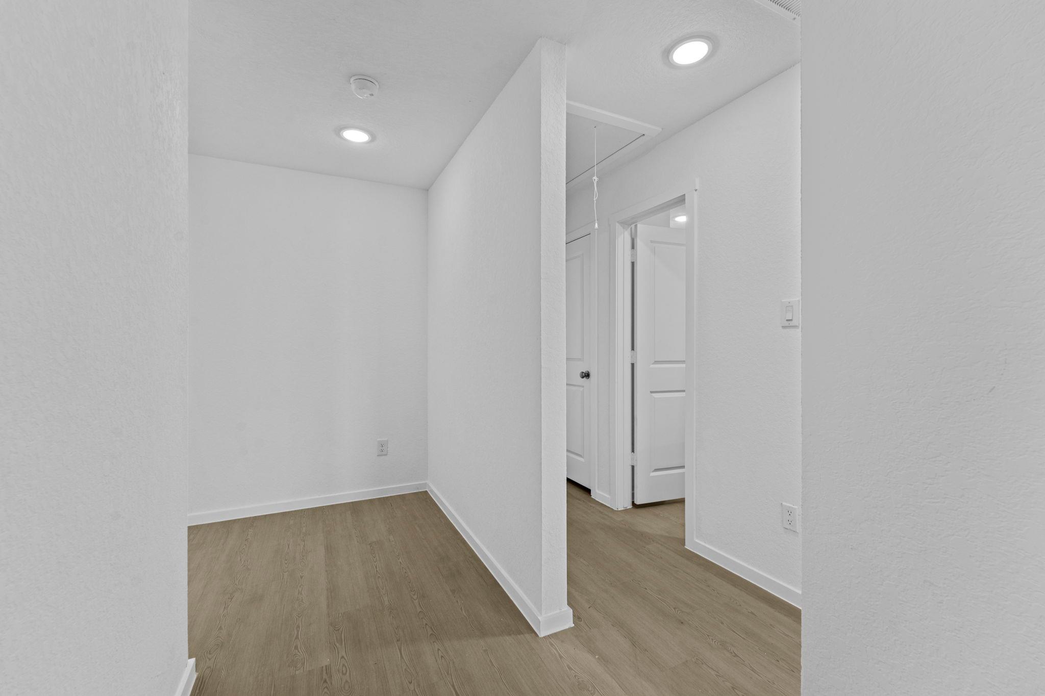 101 Ellendale Pl Property Photo 2