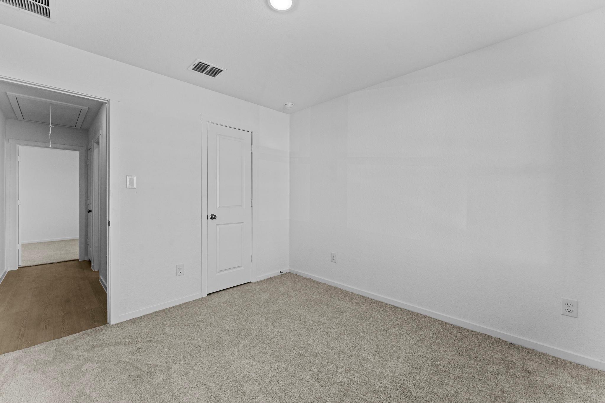 101 Ellendale Pl Property Photo 5