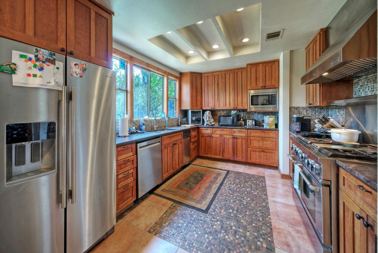 2300 Robin Rd Property Photo 13
