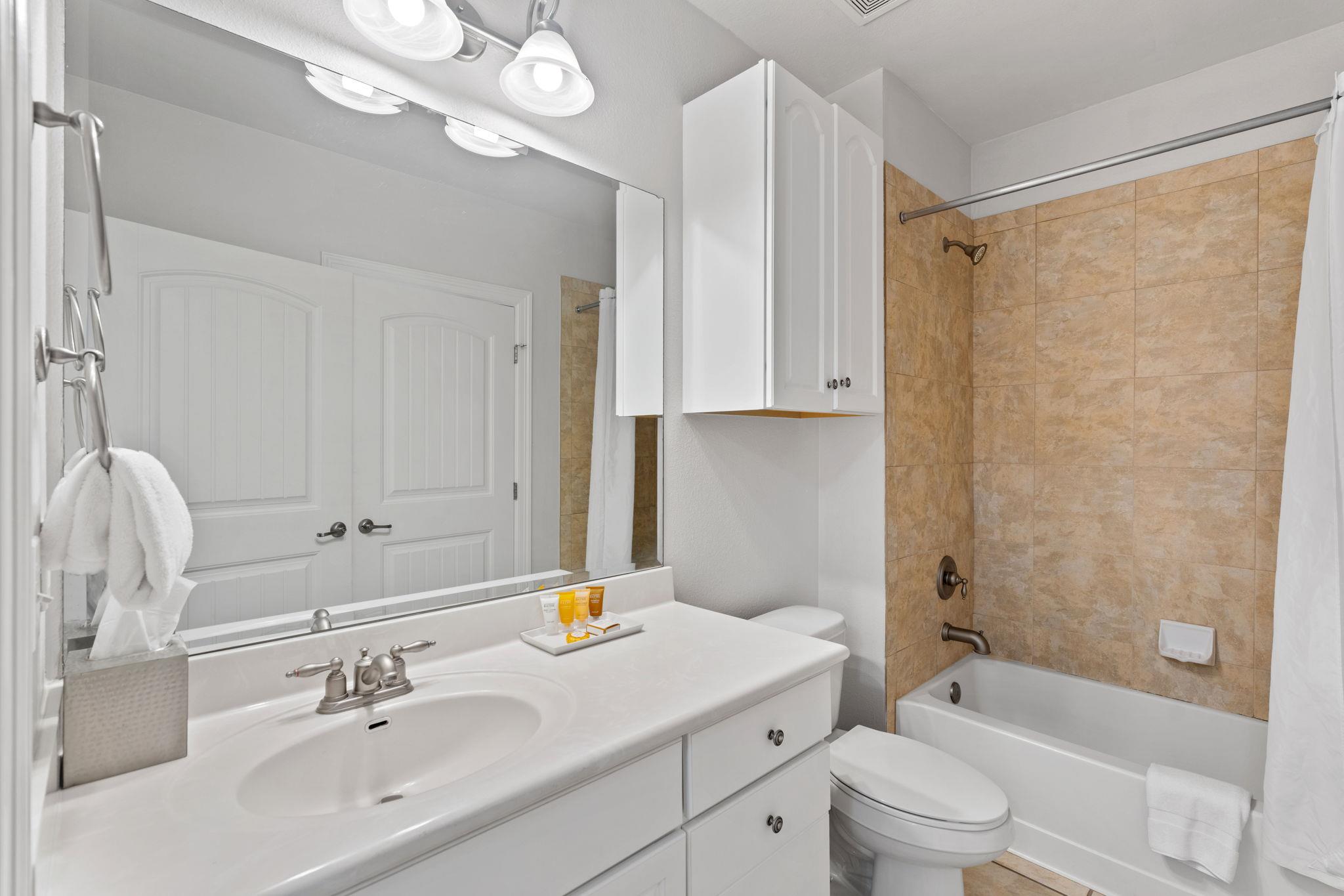 101 West Bank None #33 Property Photo 23