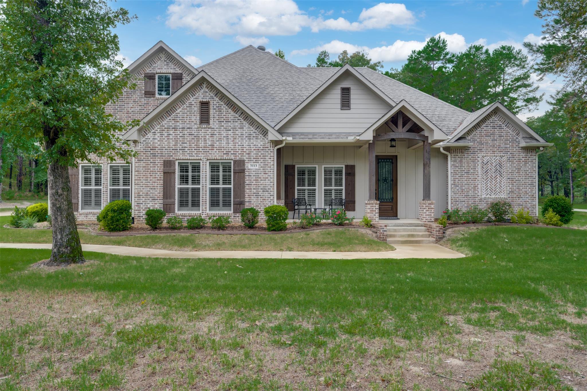 3113 Shadow Pine Dr Property Photo 1