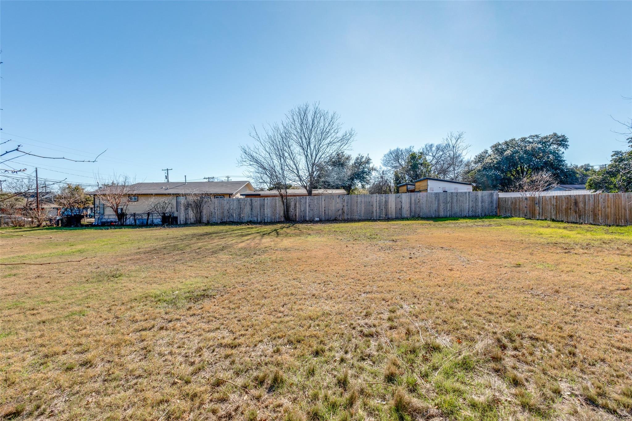 6908 Blessing Ave Property Photo 10