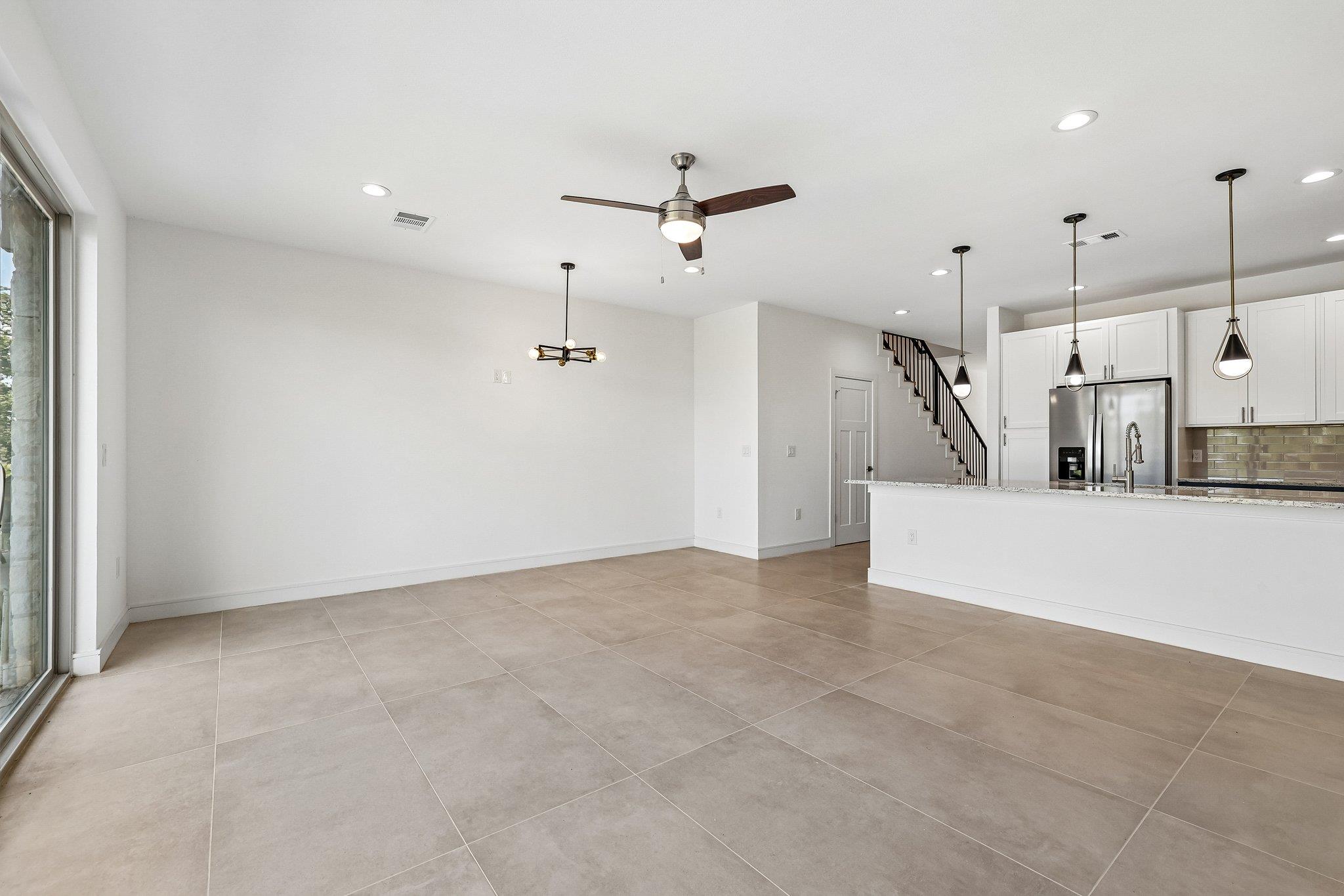 202 Tesla Cir Property Photo 7